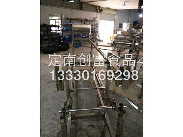 湯皮機、河粉機生產(chǎn)中